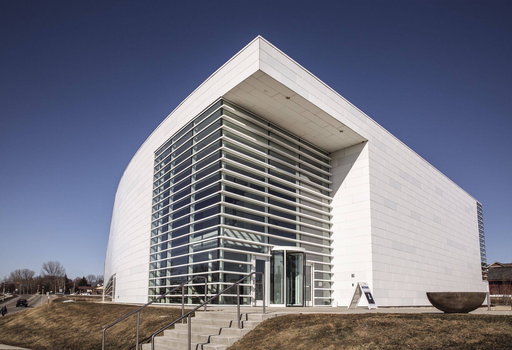 2021.03.04_Dierbeck_O&A_MuseumOfWIArt-Final_5.jpg